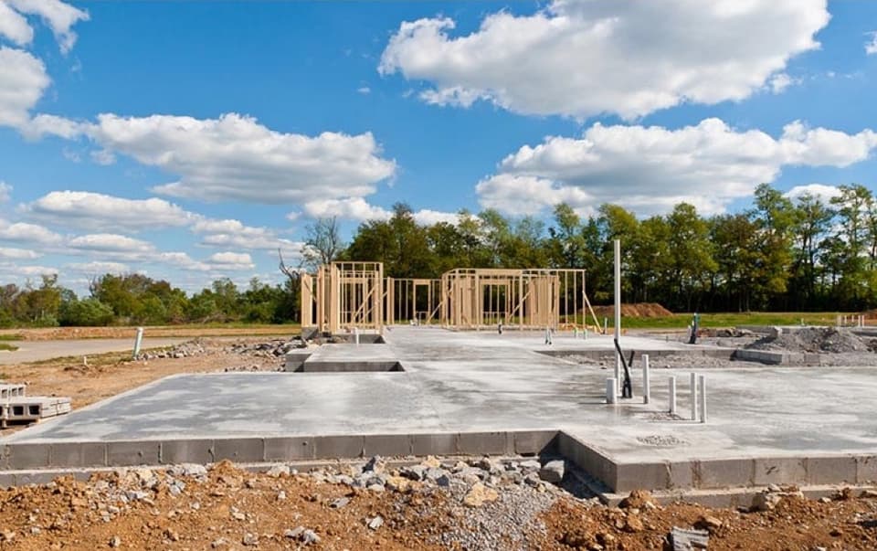 Slab vs. Crawl Space Foundations: Pros, Cons, and Repair