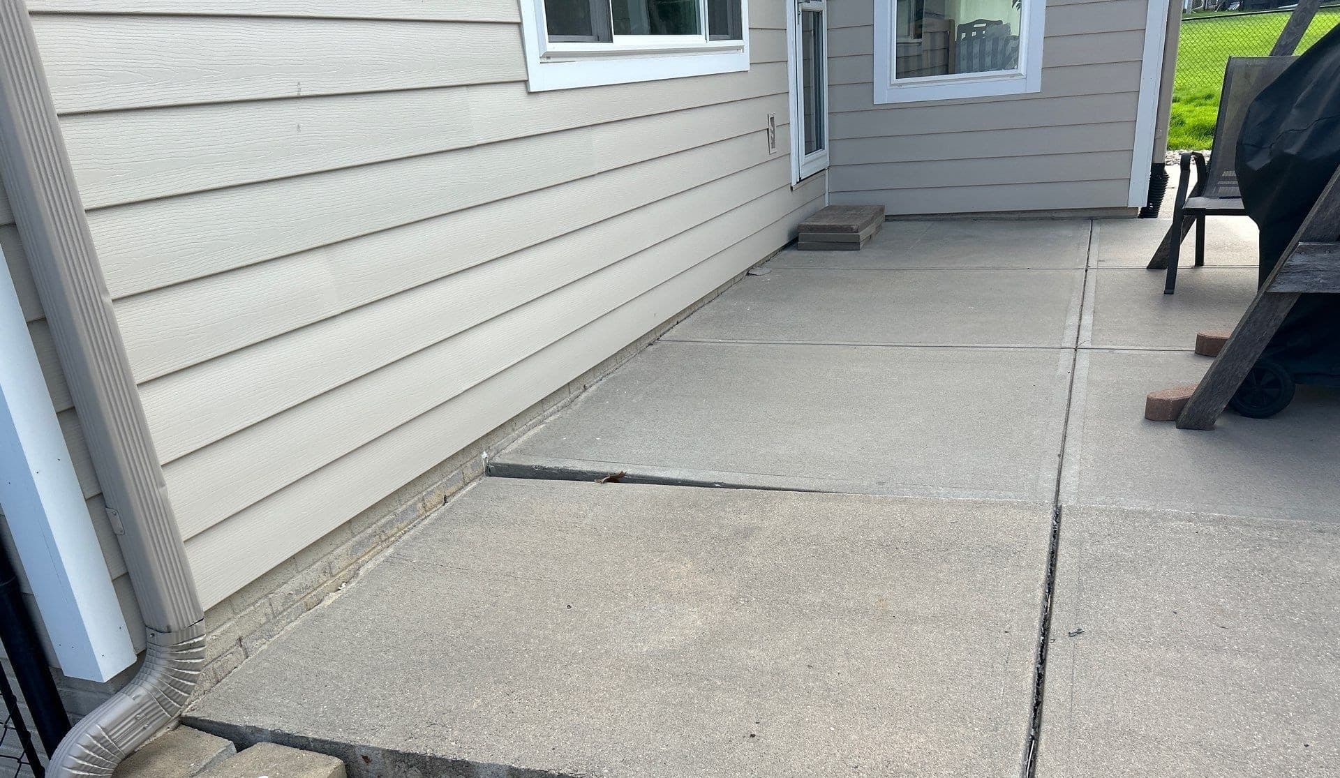 Omaha, NE. Concrete Leveling