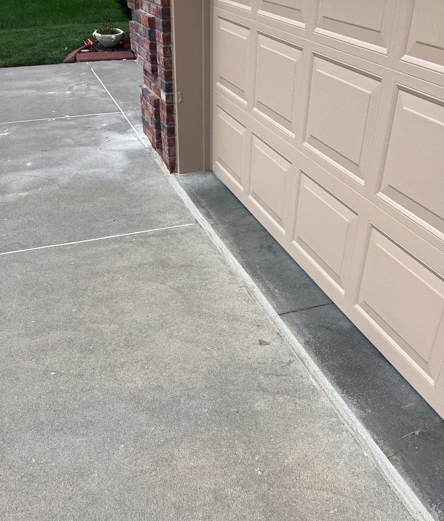 Papillion, NE. Concrete Leveling