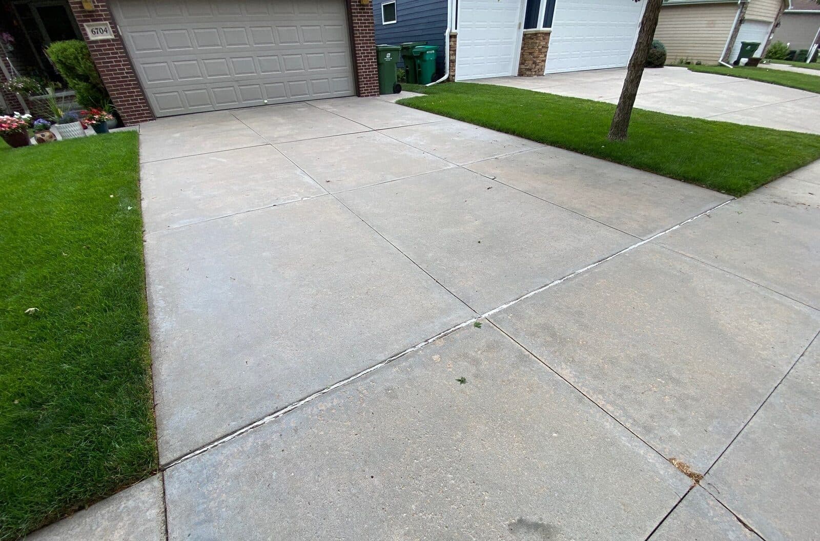 Lincoln, NE. Concrete Leveling