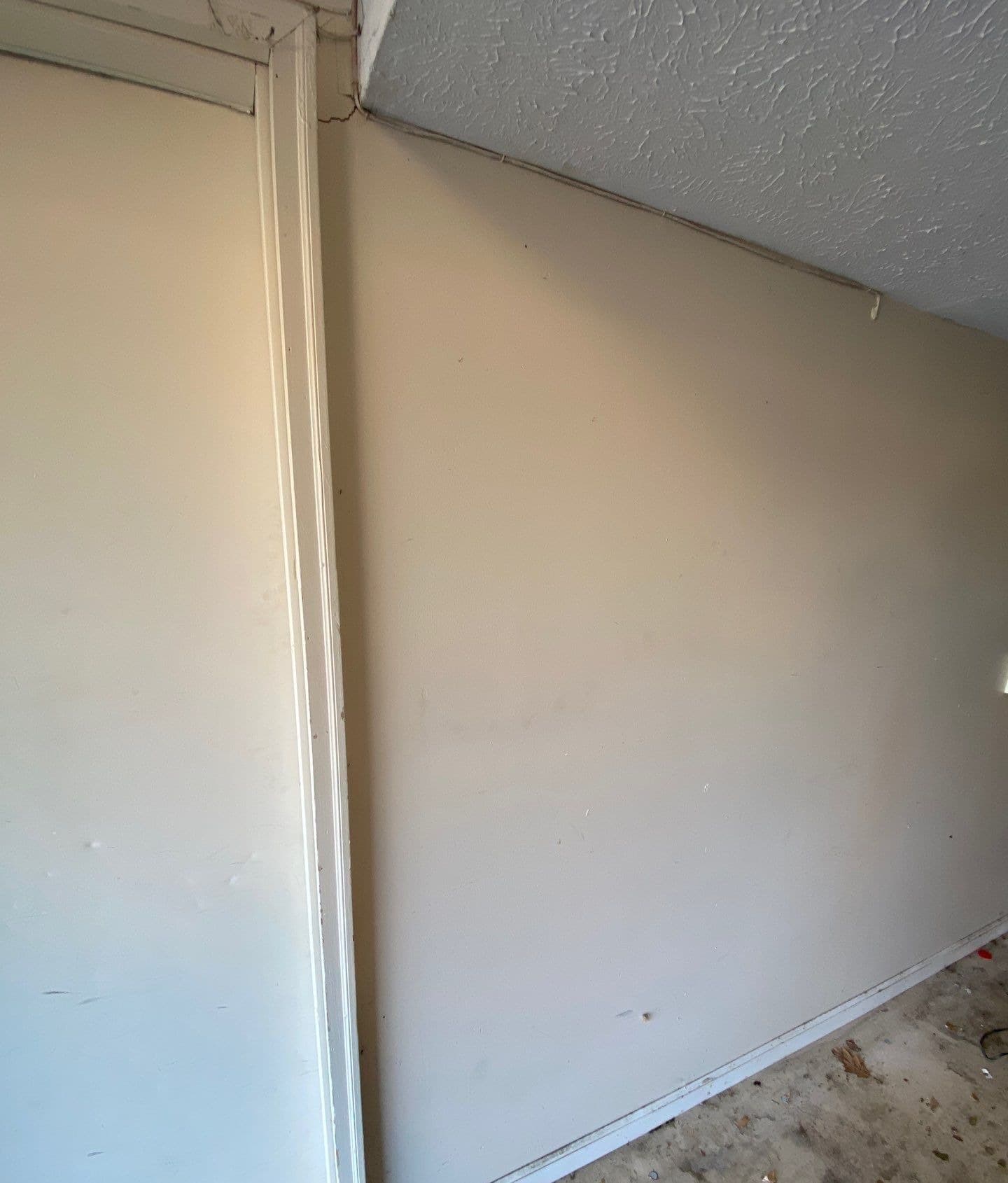 Underlying cause of peeling paint and hairline cracks in Midwest homes