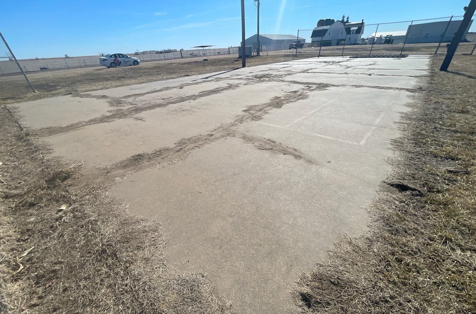 Early warning signs of uneven concrete slabs on a Midwest home
