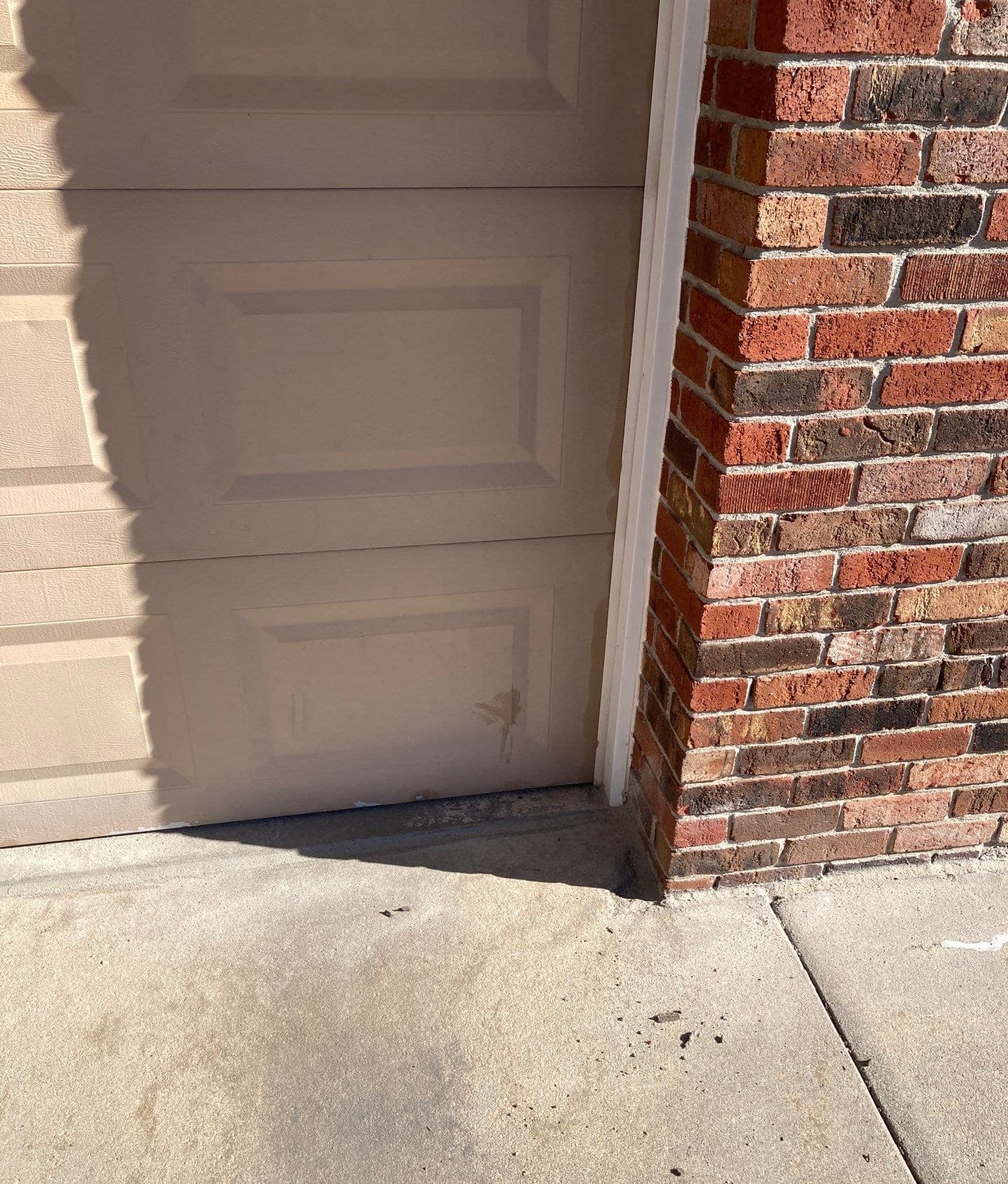 Sagging Lintel Above Garage Door diagnosed by Epp Foundation Repair