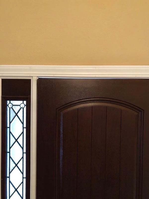 Early warning signs of doors not latching on a Midwest home