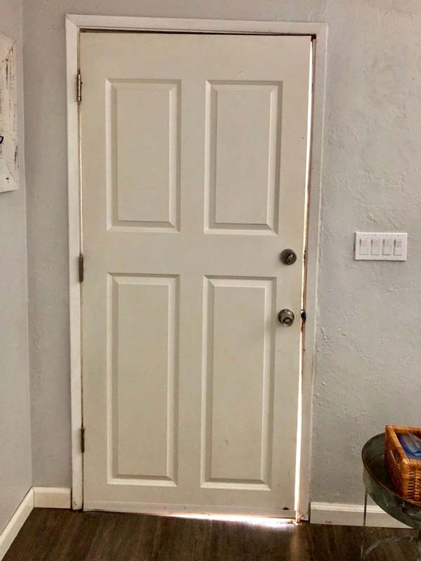 Early warning signs of sticking doors and windows on a Midwest home
