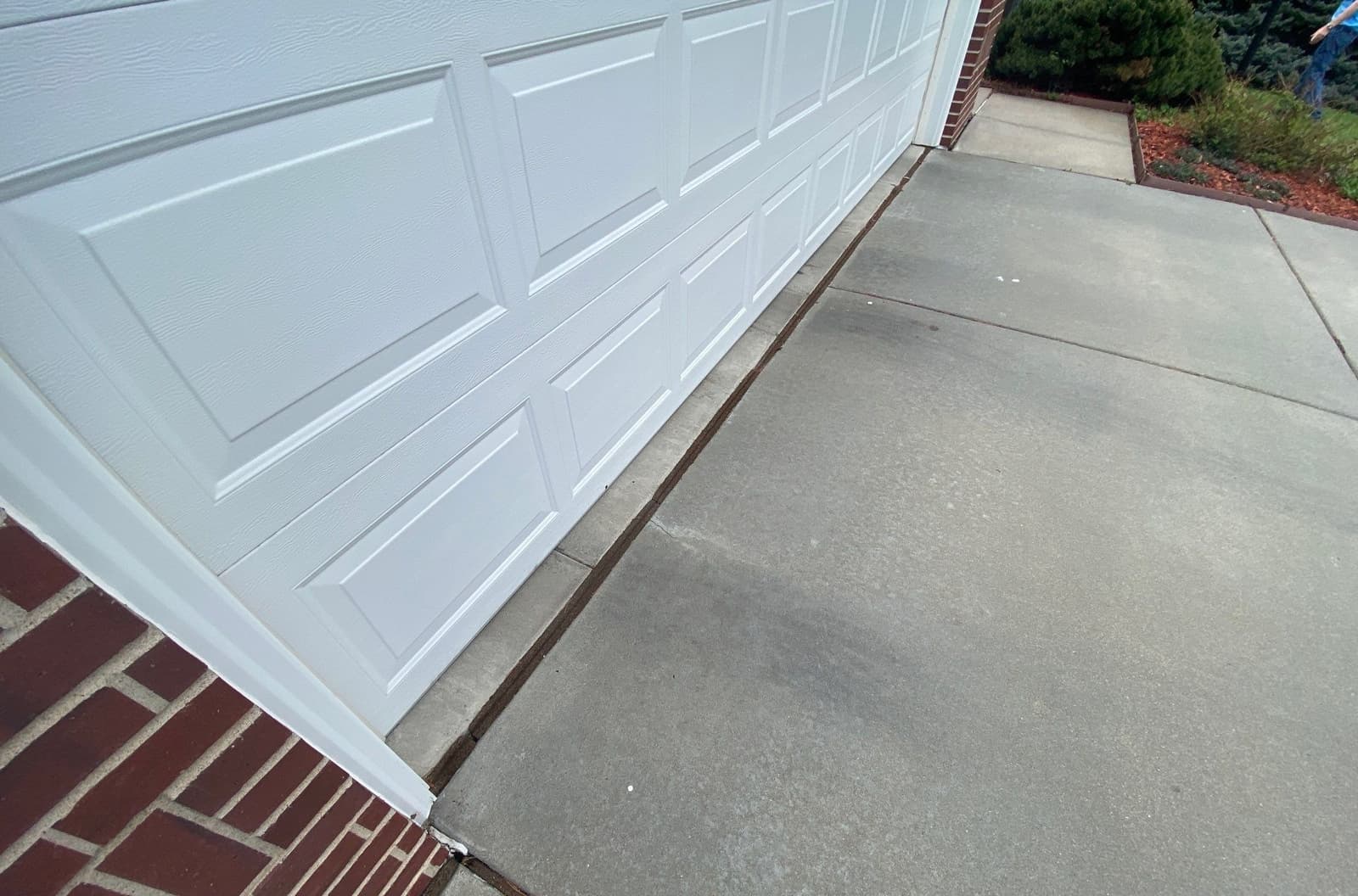 Underlying cause of sinking garage floors in Midwest homes