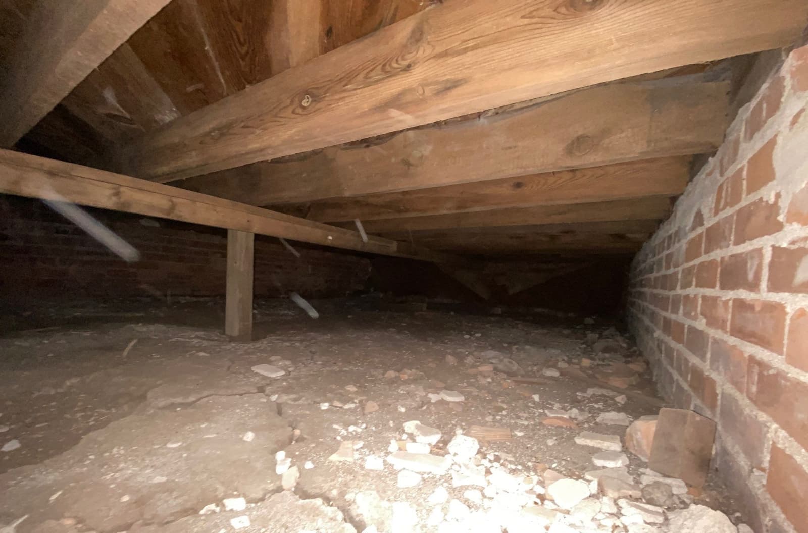 Underlying cause of broken or cracked floor joists: stabilize before they fail in Midwest homes