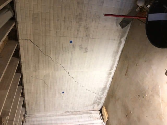 Early warning signs of wet basement walls on a Midwest home