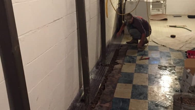 Early warning signs of basement flooding on a Midwest home