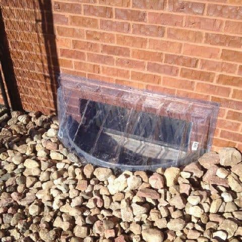 Standard window well cover
