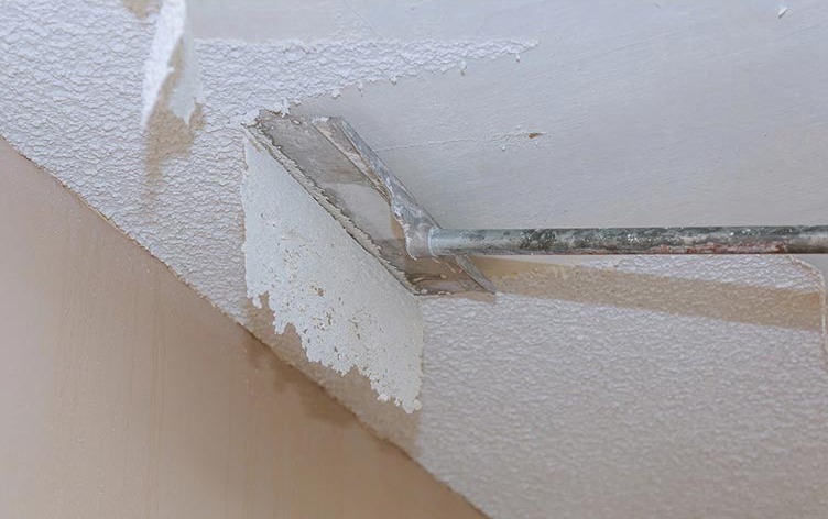 crack in popcorn ceiling